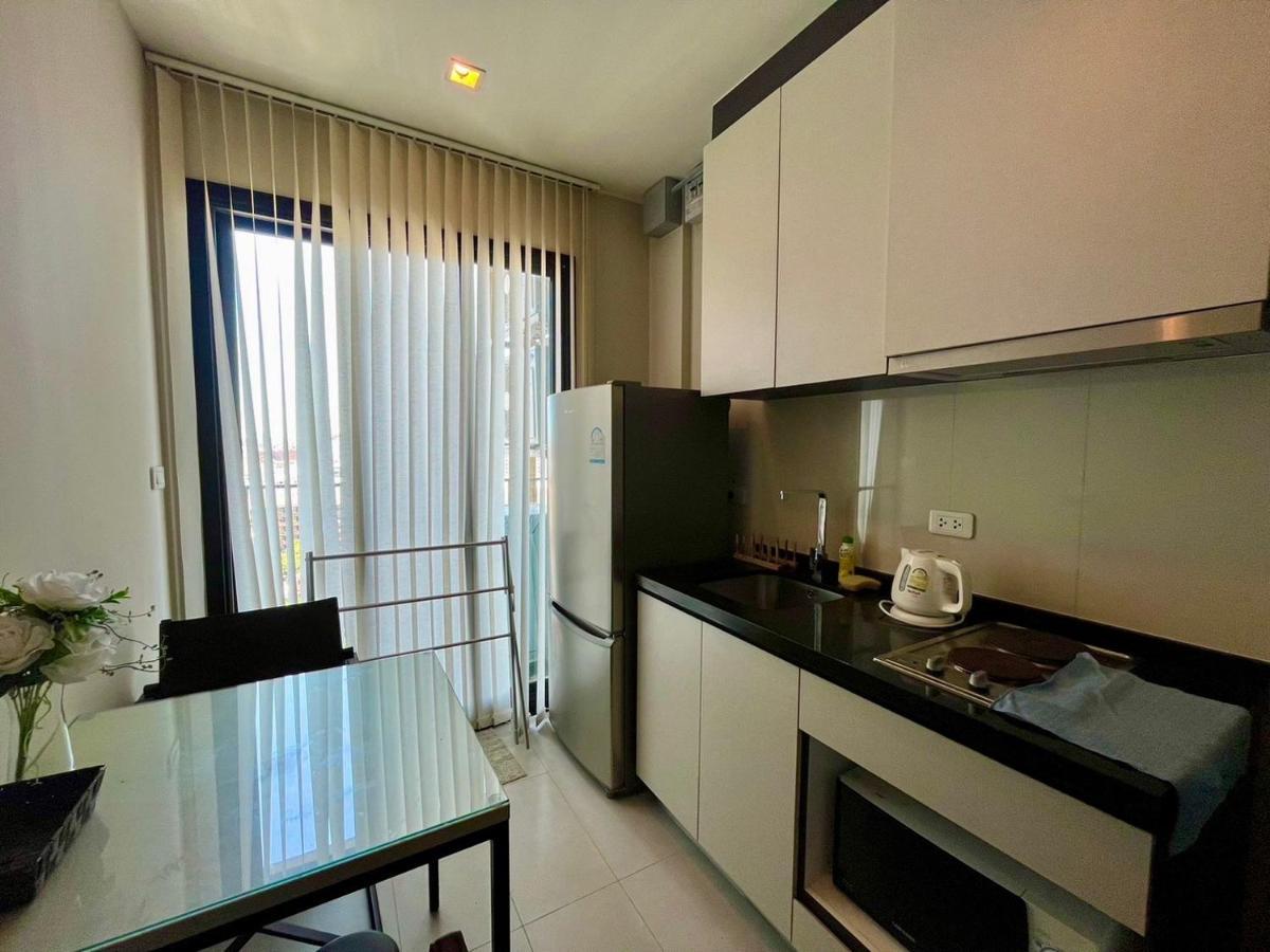 The Base By Fantasea Beach Appartement Pattaya Buitenkant foto