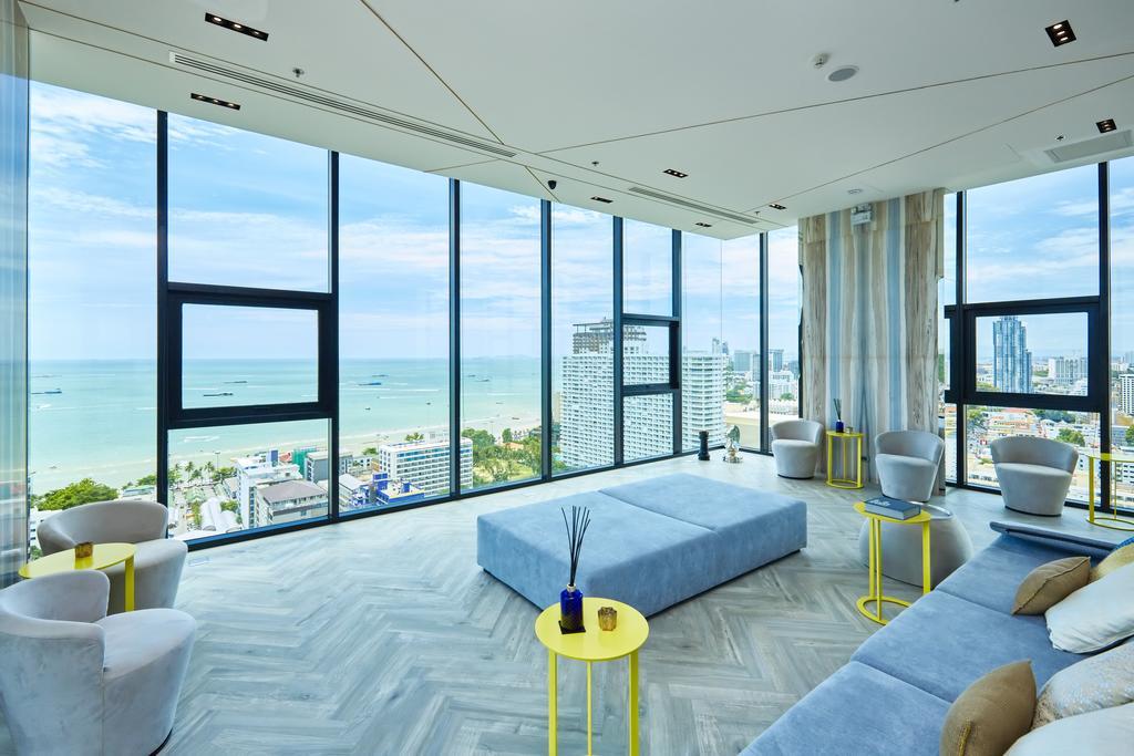 The Base By Fantasea Beach Appartement Pattaya Buitenkant foto