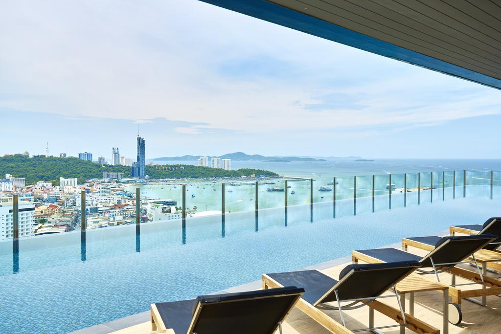 The Base By Fantasea Beach Appartement Pattaya Buitenkant foto